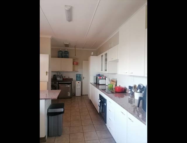 4 BEDROOM HOUSE TO LET IN WESTVILLE